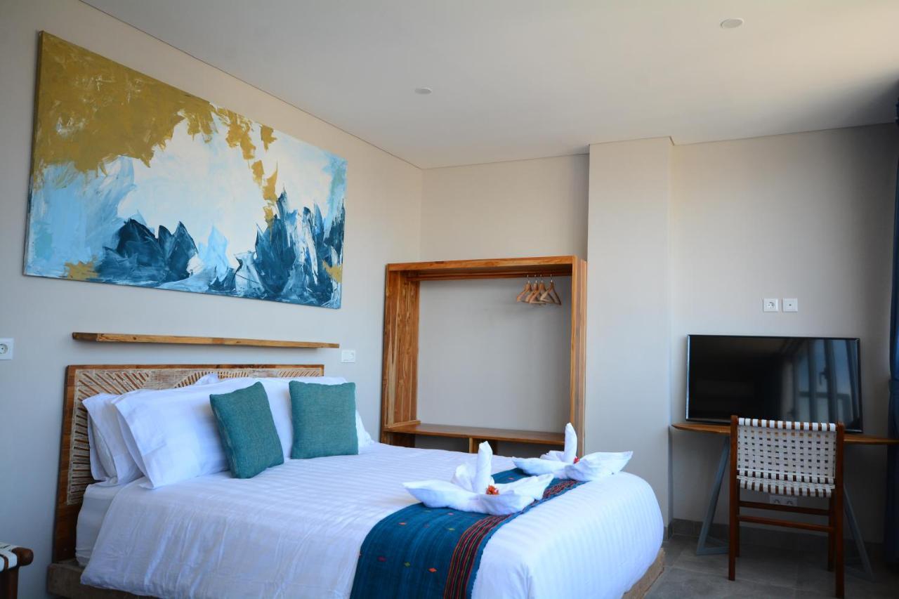 Harbour Komodo Hotel ลาบวนบาโจ ภายนอก รูปภาพ