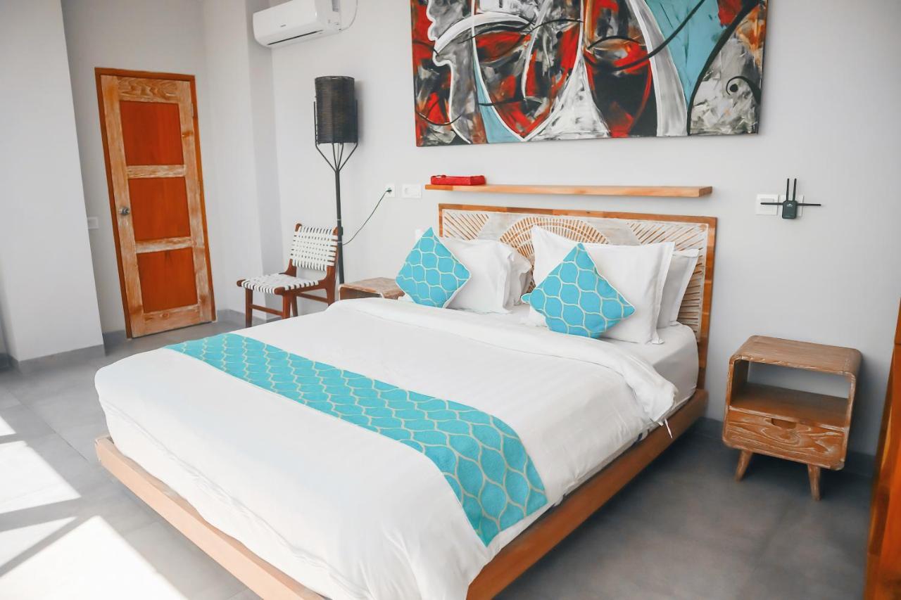 Harbour Komodo Hotel ลาบวนบาโจ ภายนอก รูปภาพ